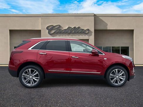 New 2025 Cadillac XT5 Premium Luxury w/ Technology Package image 2