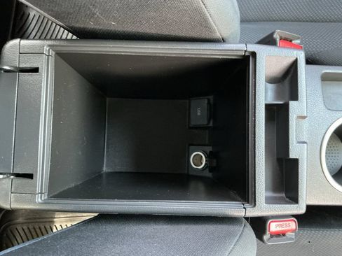 Used 2015 Nissan Rogue S w/ Convenience Package FWD image 32