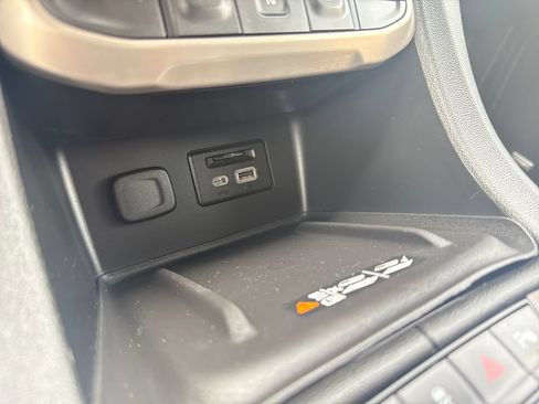 Certified 2020 GMC Acadia Denali w/ LPO, Floor Liner Package AWD/4WD image 27