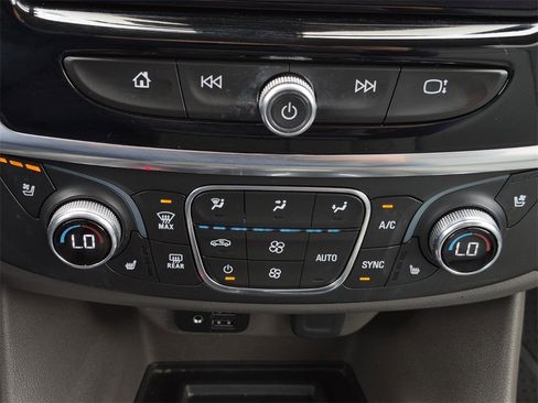 Used 2021 Chevrolet Traverse Premier w/ LPO, Floor Liner Package image 30