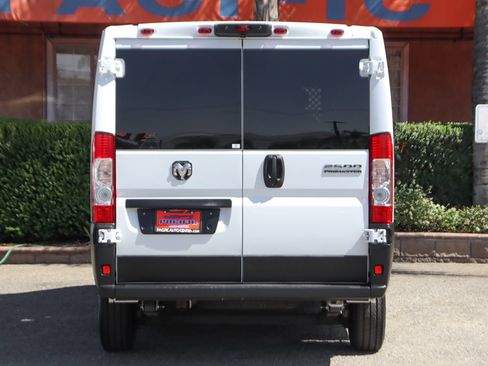 Used 2025 RAM ProMaster 2500 w/ U-Haul Equipment Group FWD image 7