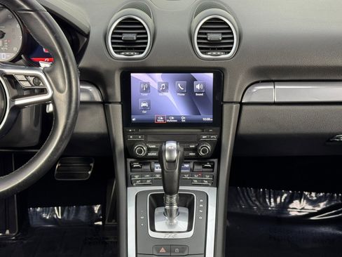 Used 2019 Porsche 718 Cayman S image 21