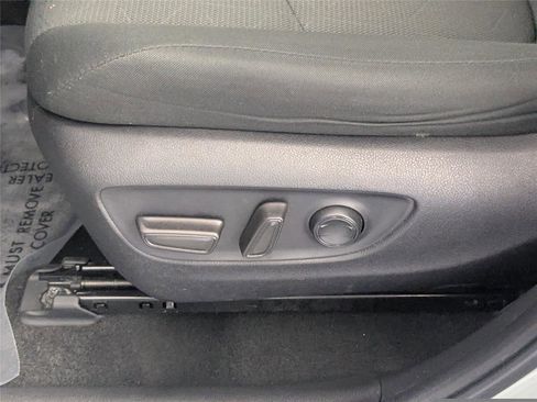 Certified 2022 Toyota RAV4 XLE w/ Convenience Package image 13