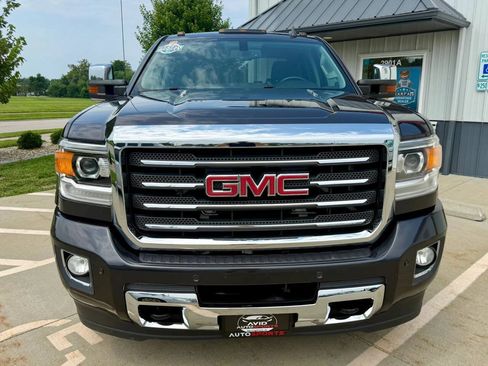 Used 2015 GMC Sierra 2500 SLT w/ Duramax Plus Package AWD/4WD image 3