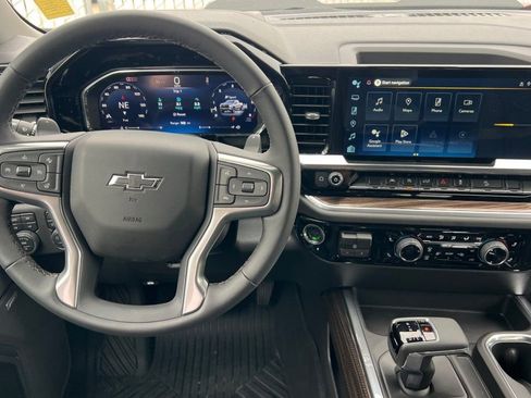 New 2026 Chevrolet Silverado 1500 LT Trail Boss w/ Convenience Package II AWD/4WD image 11