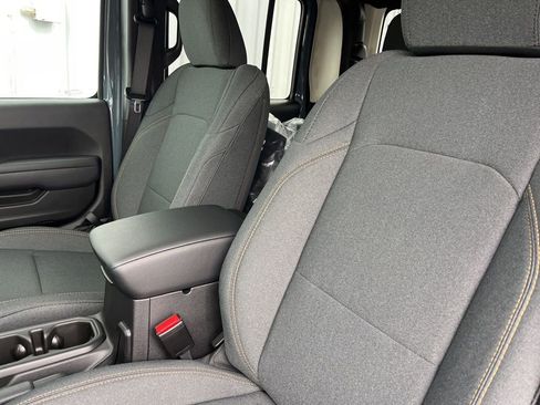 New 2026 Jeep Gladiator Sport image 26