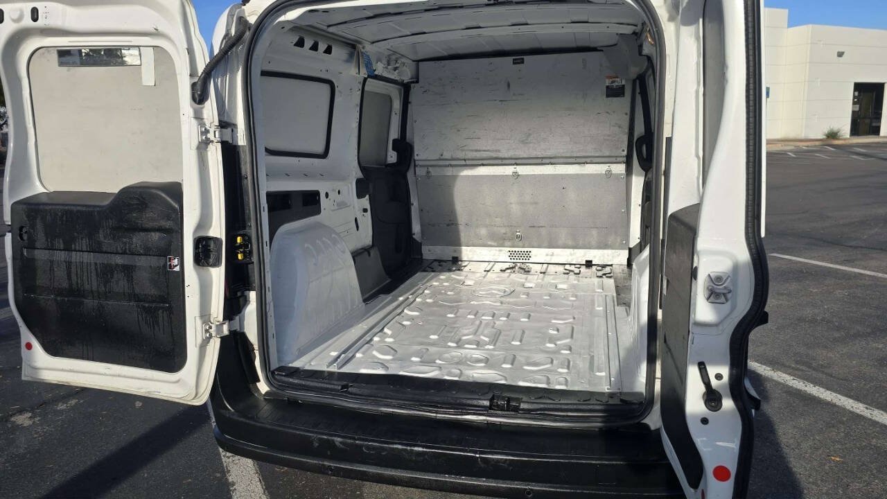 Used 2018 RAM ProMaster City Tradesman FWD image 12