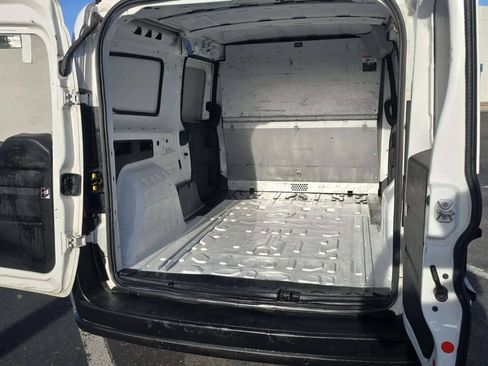 Used 2018 RAM ProMaster City Tradesman FWD image 12