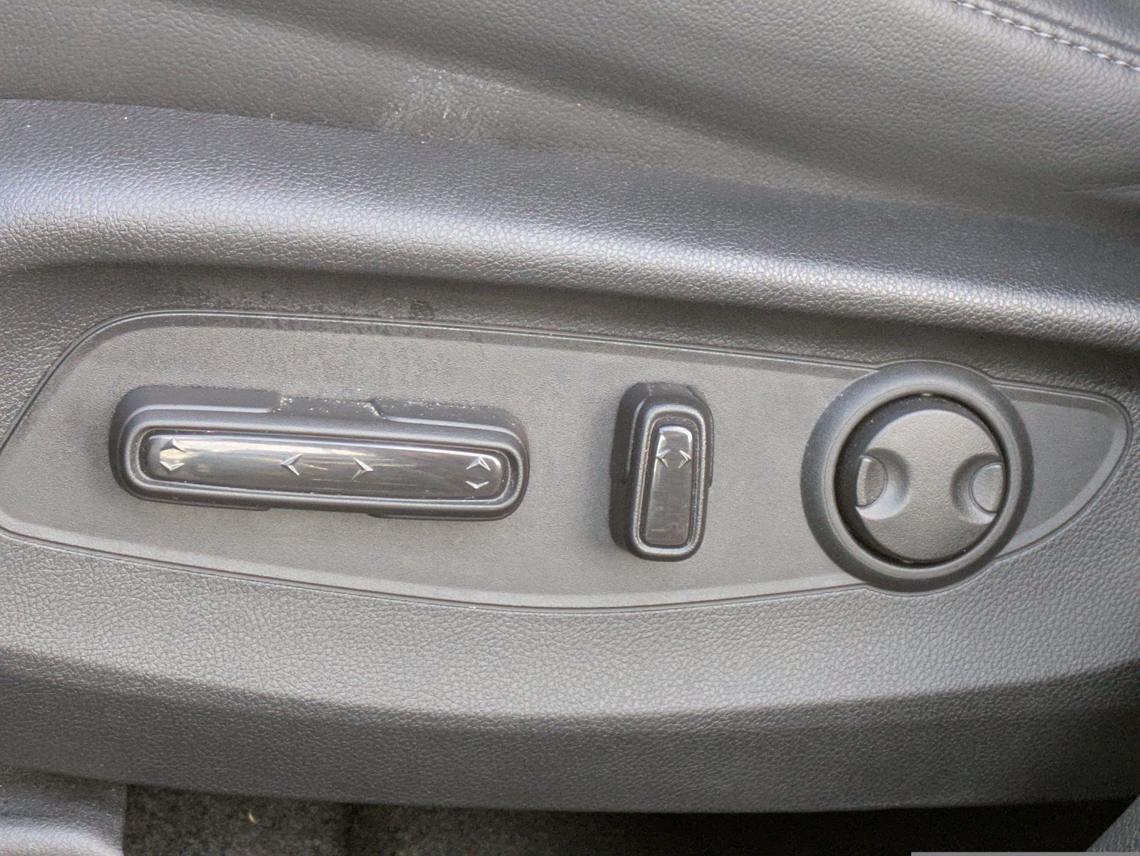 Used 2023 Honda CR-V EX-L image 17