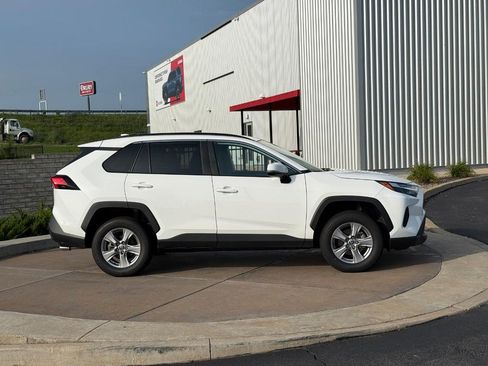 Certified 2025 Toyota RAV4 XLE FWD image 2