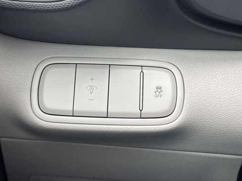 New 2026 Hyundai Venue SEL FWD image 18