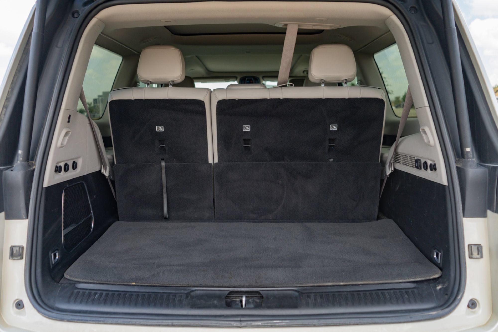 Used 2022 Jeep Wagoneer Series I w/ Premium Group I AWD/4WD image 26