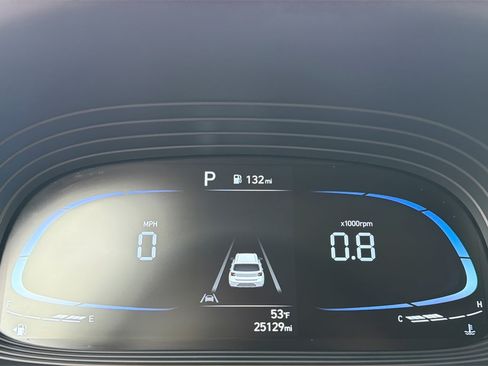 Certified 2023 Hyundai Venue SEL FWD image 20