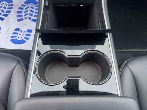 Used 2018 Tesla Model 3 Long Range image 19