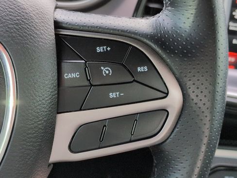 Used 2021 Dodge Challenger R/T Scat Pack RWD image 24