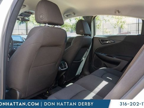 Used 2024 Chevrolet Malibu LT FWD image 17