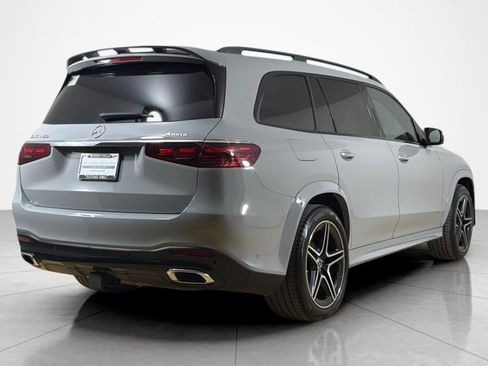 Used 2024 Mercedes-Benz GLS 450 4MATIC image 5