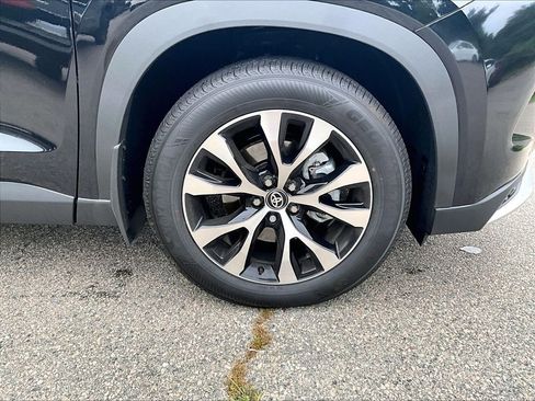 Certified 2026 Toyota Grand Highlander AWD Hybrid image 7