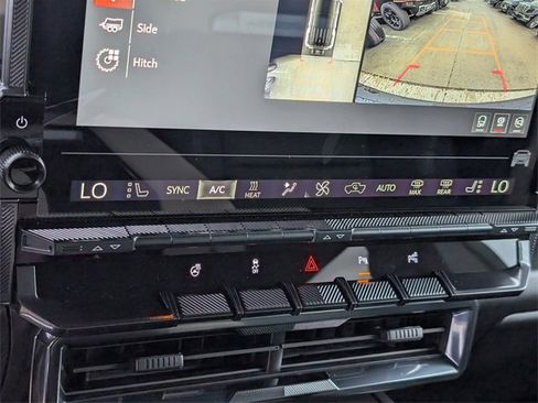 New 2026 GMC Hummer EV SUV image 12