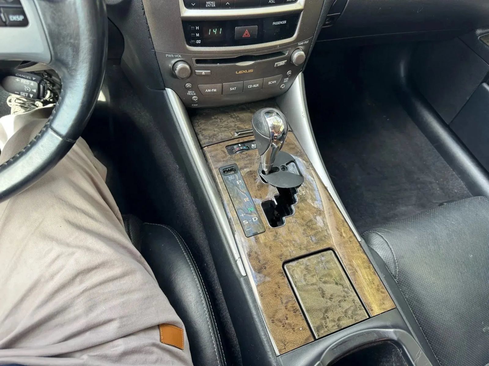 Used 2011 Lexus IS 250 w/ Premium Pkg Value Edition RWD image 34