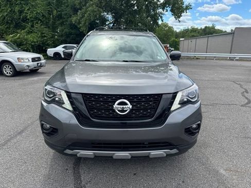 Used 2020 Nissan Pathfinder SL AWD/4WD image 2