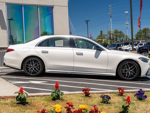Used 2022 Mercedes-Benz S 580 4MATIC Sedan image 10