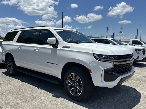 Used 2021 Chevrolet Suburban Z71 AWD/4WD image 4