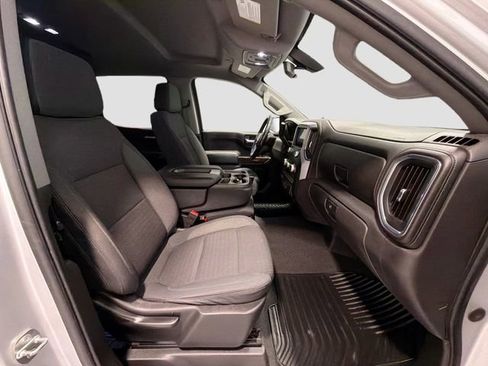 Used 2020 GMC Sierra 1500 SLE w/ SLE Value Package image 23