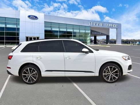 Used 2022 Audi Q7 3.0T Premium Plus w/ Premium Plus Package AWD/4WD image 5