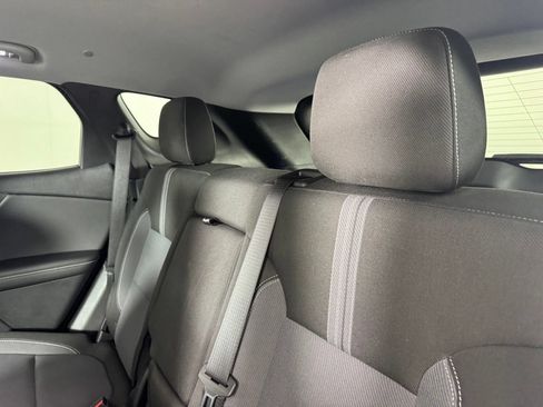 Used 2025 Chevrolet Blazer LT AWD/4WD image 28