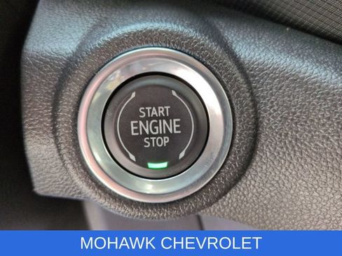 Used 2021 Chevrolet TrailBlazer ACTIV w/ Technology Package AWD/4WD image 18