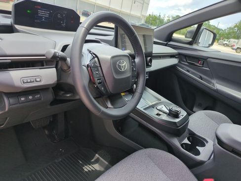 Used 2026 Toyota bZ AWD/4WD image 10