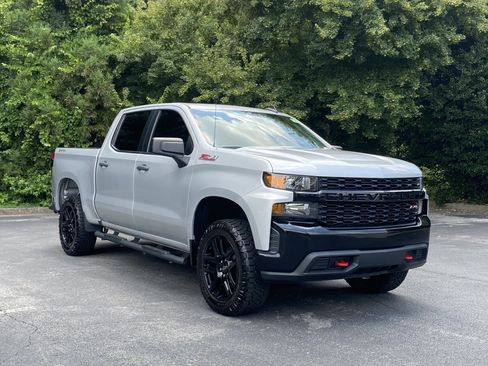 Used 2022 Chevrolet Silverado 1500 Custom Trail Boss w/ Safety Confidence Package AWD/4WD image 2
