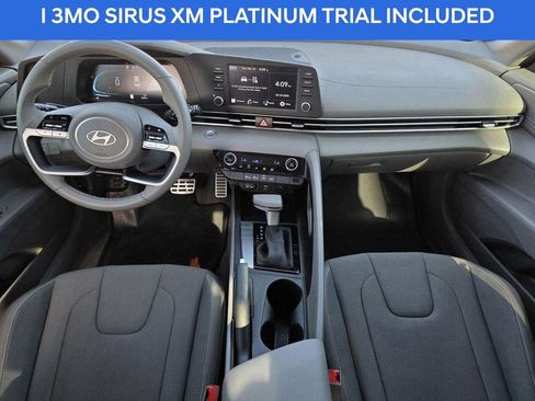 Certified 2025 Hyundai Elantra Sport FWD image 13