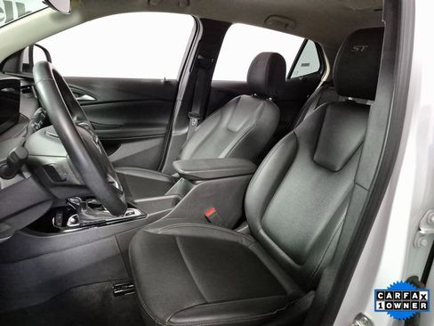 Certified 2024 Buick Encore GX Sport Touring w/ Comfort Package image 16