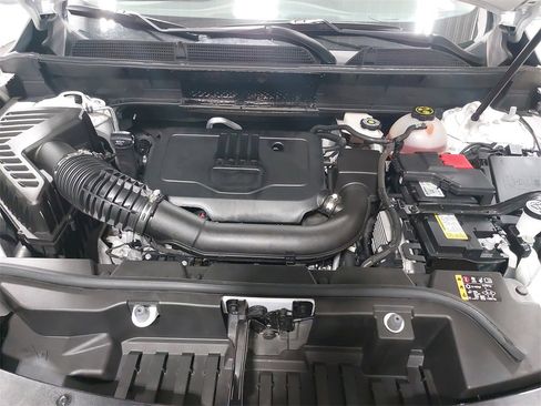 Used 2023 GMC Acadia SLE w/ Driver Convenience Package image 32