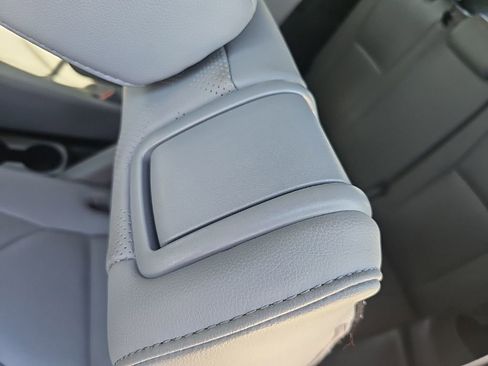 Used 2020 Toyota Highlander Platinum AWD/4WD image 33