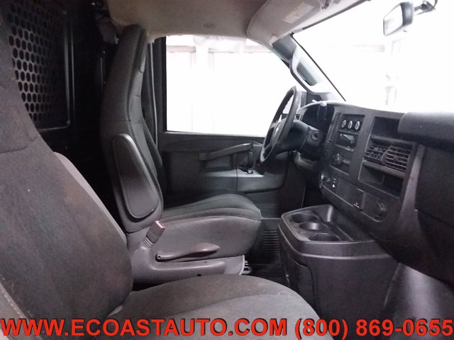 Used 2019 Chevrolet Express 2500 w/ Driver Convenience Package RWD image 12