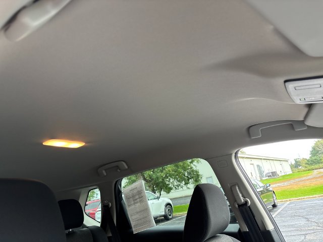 Certified 2025 Nissan Rogue SV AWD/4WD image 18