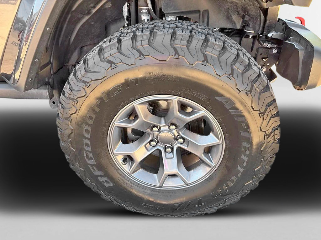 Used 2022 Jeep Gladiator Mojave w/ Cold Weather Group AWD/4WD image 11