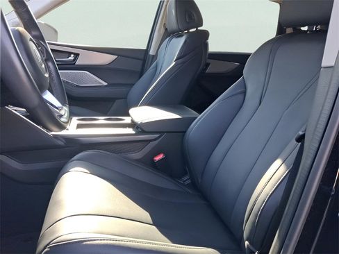 Used 2025 Acura MDX FWD image 18