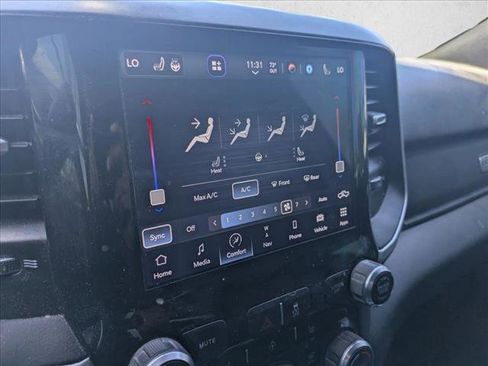 Used 2023 RAM 2500 Big Horn w/ Level 1 Equipment Group AWD/4WD image 11