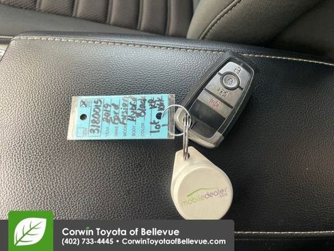 Used 2019 Ford Fusion SE image 8