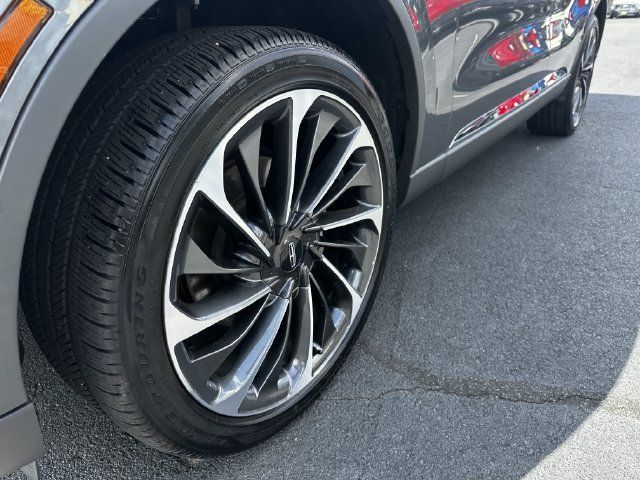 Certified 2025 Lincoln Aviator Reserve w/ Illumination Package AWD/4WD image 12