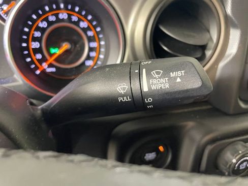 Used 2018 Jeep Wrangler Unlimited Sport S image 12