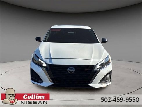 Certified 2025 Nissan Altima 2.5 SR w/ SR Premium Package image 15