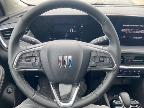 Used 2025 Buick Encore GX Avenir w/ Avenir Technology Package AWD/4WD image 10