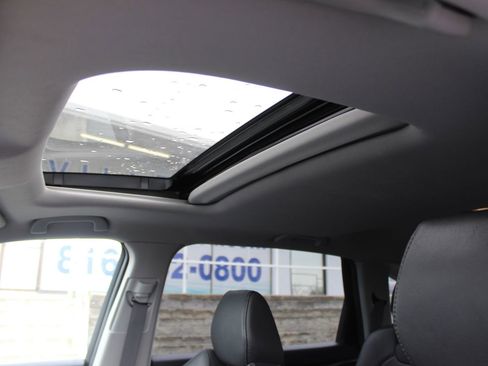 Used 2017 Acura MDX SH-AWD image 23