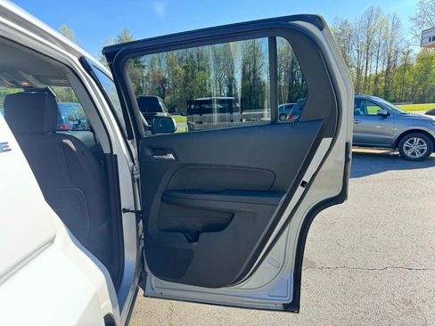 Used 2015 GMC Terrain SLE image 15