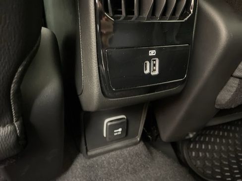 New 2026 Jeep Compass Latitude w/ Sun and Sound Group AWD/4WD image 36